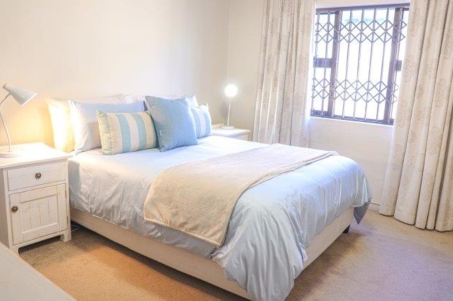 To Let 3 Bedroom Property for Rent in Onrus Western Cape